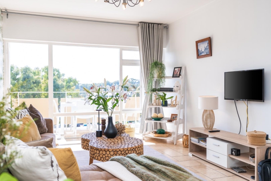 2 Bedroom Property for Sale in Green Point Western Cape